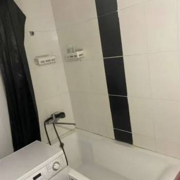 Продается 1-комнатная квартира, 42 м²