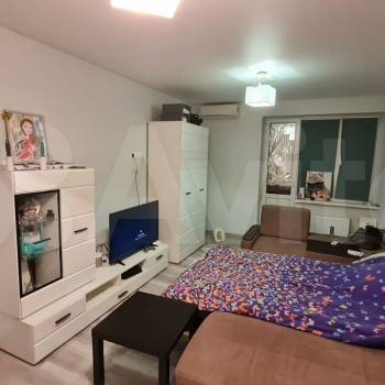 Продается 1-комнатная квартира, 43 м²