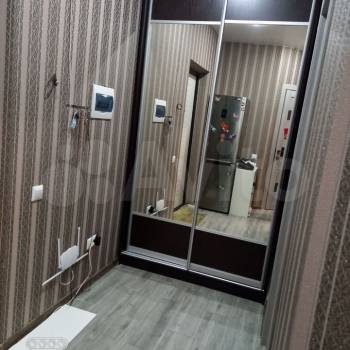 Продается 1-комнатная квартира, 38 м²