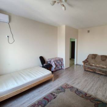 Продается 1-комнатная квартира, 43,3 м²