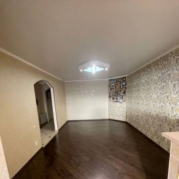 Продается 1-комнатная квартира, 62,2 м²