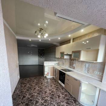Продается 1-комнатная квартира, 62,2 м²