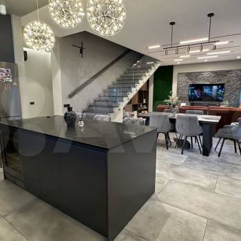 Продается Дом, 331 м²