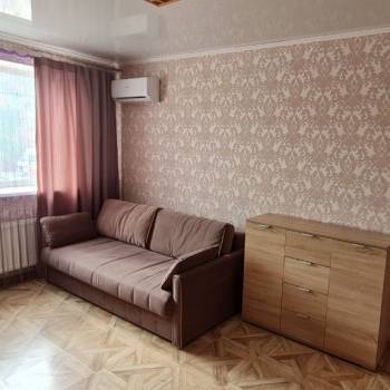 Сдается 1-комнатная квартира, 38 м²