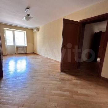 Продается Многокомнатная квартира, 234 м²