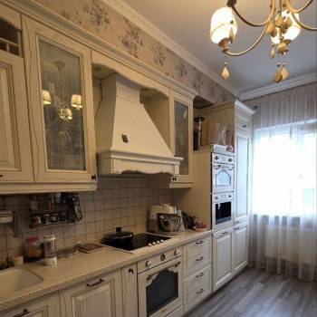 Продается 2-х комнатная квартира, 76 м²