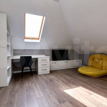 Продается Дом, 180 м²