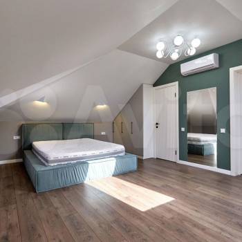 Продается Дом, 180 м²
