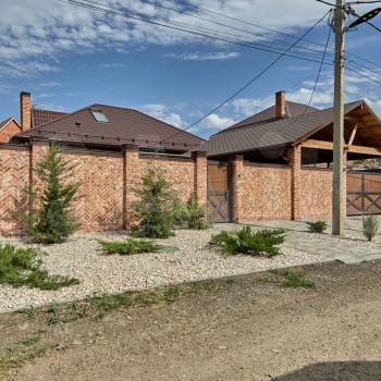 Продается Дом, 180 м²