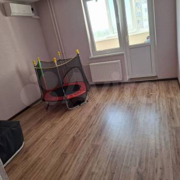 Продается 3-х комнатная квартира, 93,3 м²