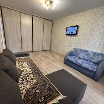 Сдается 1-комнатная квартира, 38 м²