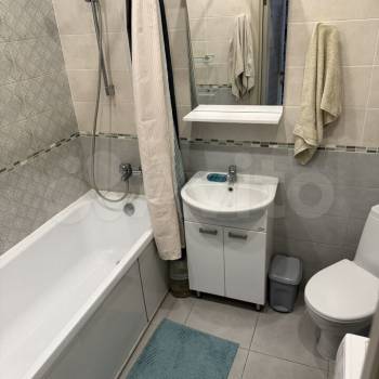 Сдается 1-комнатная квартира, 42 м²