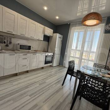 Сдается 1-комнатная квартира, 42 м²