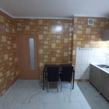 Сдается 1-комнатная квартира, 39 м²