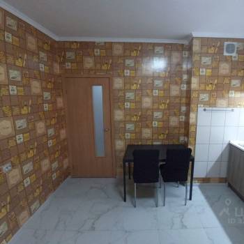 Сдается 1-комнатная квартира, 39 м²