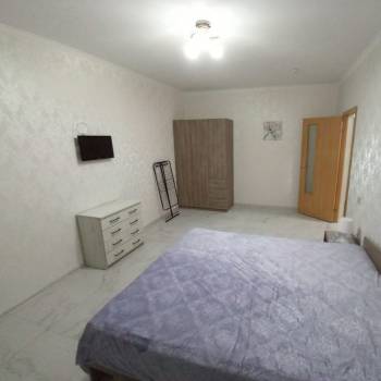 Сдается 1-комнатная квартира, 39 м²