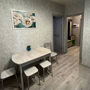 Продается 1-комнатная квартира, 32 м²