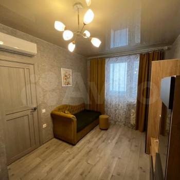 Продается 1-комнатная квартира, 32 м²