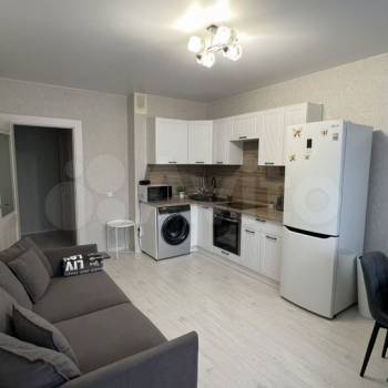 Продается 1-комнатная квартира, 44,4 м²