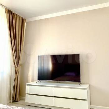 Продается 1-комнатная квартира, 32 м²