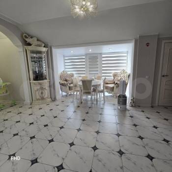 Продается Многокомнатная квартира, 115 м²