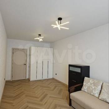 Продается 1-комнатная квартира, 36,6 м²