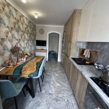 Продается Многокомнатная квартира, 78 м²