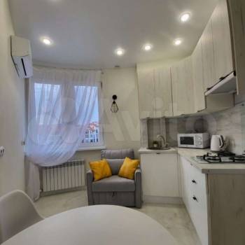 Продается 1-комнатная квартира, 30 м²