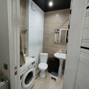 Продается 1-комнатная квартира, 43 м²