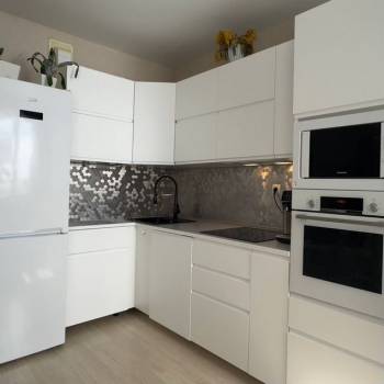 Продается 1-комнатная квартира, 33 м²