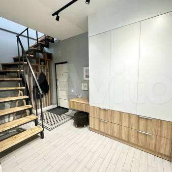 Продается 2-х комнатная квартира, 82 м²