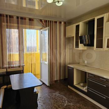 Продается 1-комнатная квартира, 38,2 м²