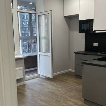 Продается 1-комнатная квартира, 35 м²