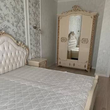 Сдается Многокомнатная квартира, 100 м²