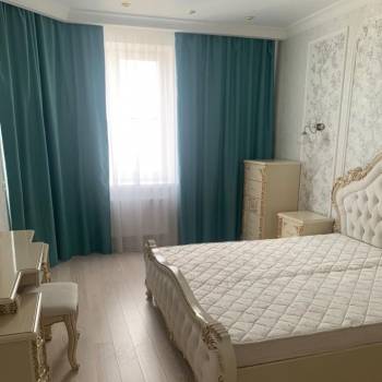 Сдается Многокомнатная квартира, 100 м²