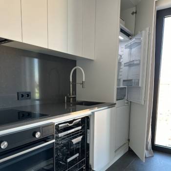 Продается 3-х комнатная квартира, 75,9 м²