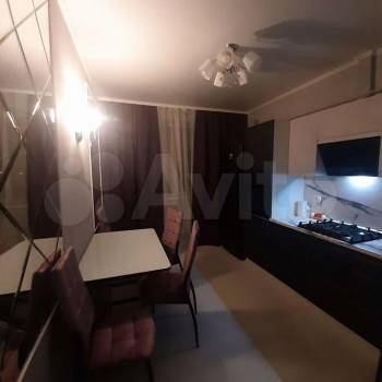 Продается 1-комнатная квартира, 37 м²