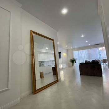 Продается 1-комнатная квартира, 60 м²