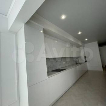 Продается 1-комнатная квартира, 60 м²