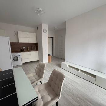 Сдается 1-комнатная квартира, 40 м²