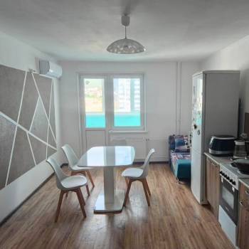 Продается 3-х комнатная квартира, 90 м²