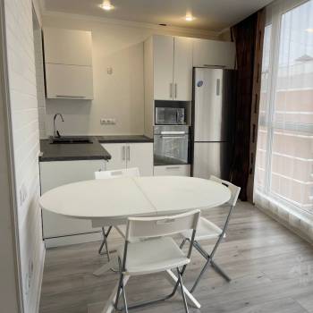 Продается 1-комнатная квартира, 50,8 м²