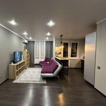 Продается 2-х комнатная квартира, 56 м²