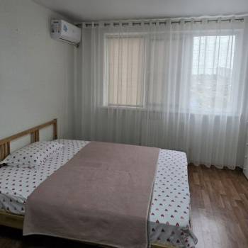 Продается 1-комнатная квартира, 45 м²