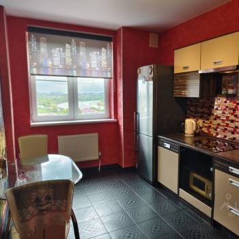 Продается 1-комнатная квартира, 36 м²