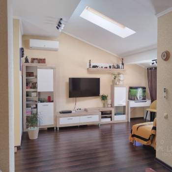 Продается 2-х комнатная квартира, 63 м²