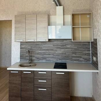 Продается 1-комнатная квартира, 50 м²