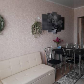 Продается 1-комнатная квартира, 42 м²