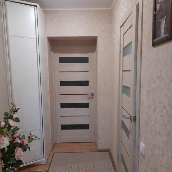 Продается 1-комнатная квартира, 42 м²