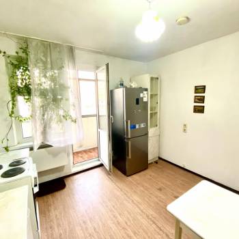 Продается 1-комнатная квартира, 51 м²